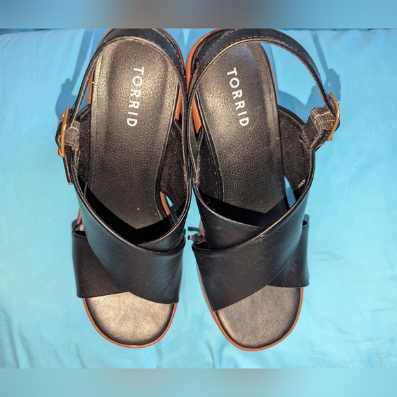 Torrid Wide-Width CrissCross Strap Wedges 10 - Picture 3 of 9